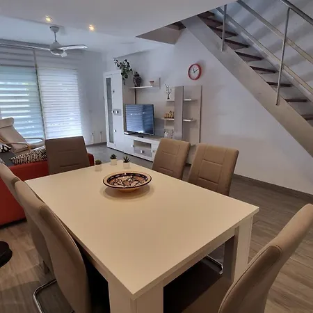 Mar La Llosa Apartment *